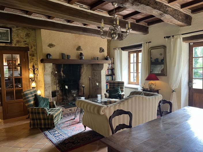 Image No.15-5 Bed Village House for sale