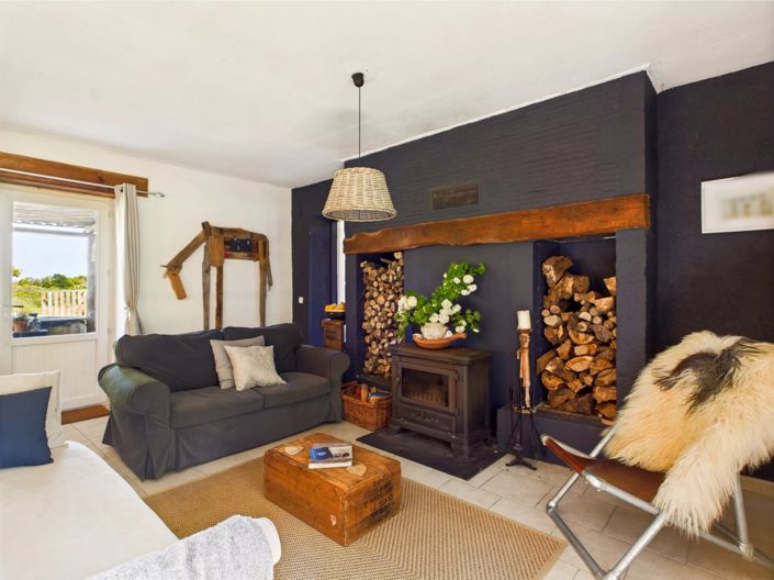 Image No.4-7 Bed Farmhouse for sale