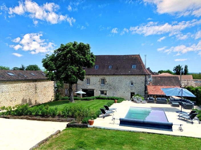 Image No.11-6 Bed House for sale