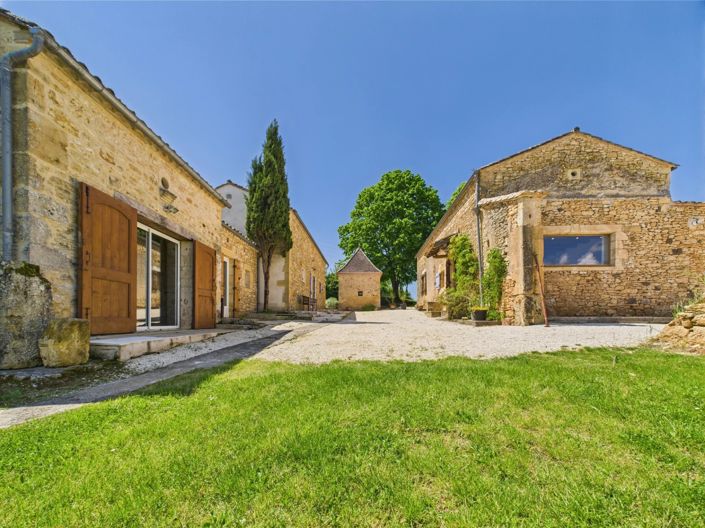 Image No.9-5 Bed House for sale