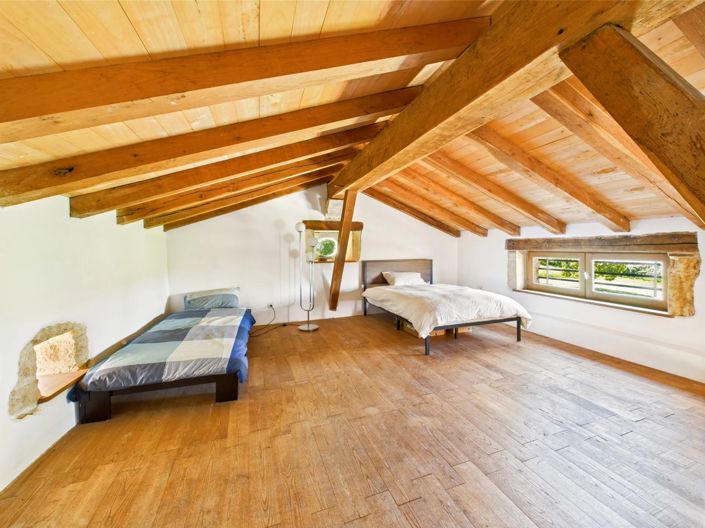 Image No.11-5 Bed House for sale