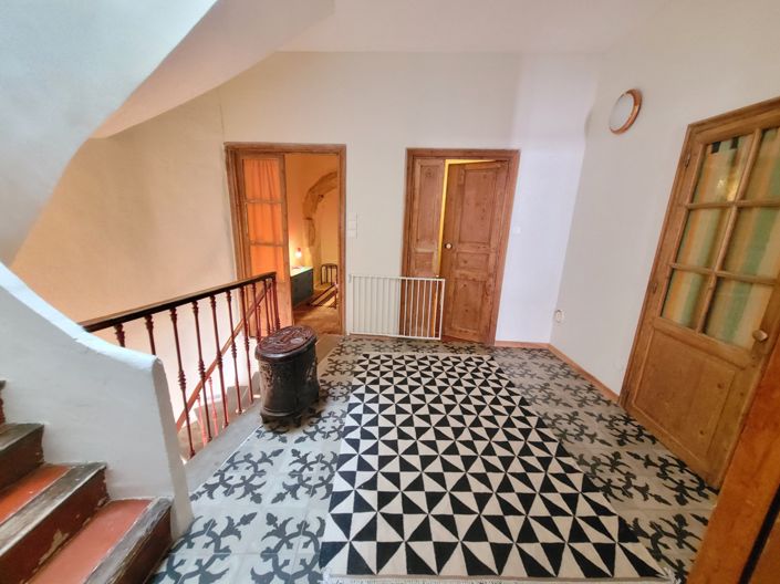 Image No.4-5 Bed House for sale