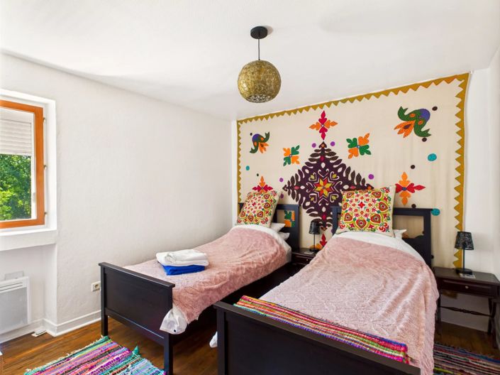 Image No.11-8 Bed House for sale