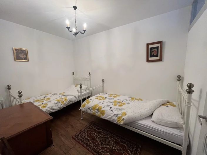 Image No.6-2 Bed House for sale