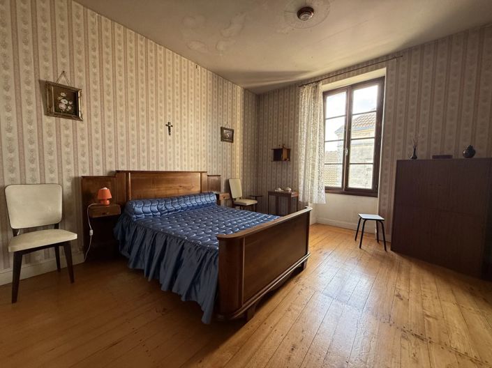 Image No.11-6 Bed House for sale