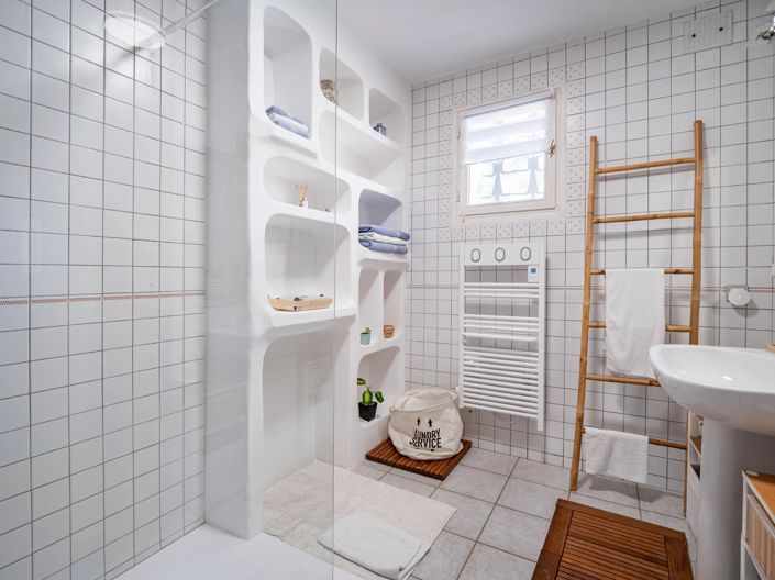 Image No.12-4 Bed House for sale