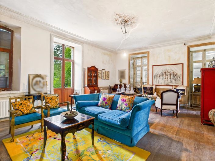 Image No.2-10 Bed House for sale