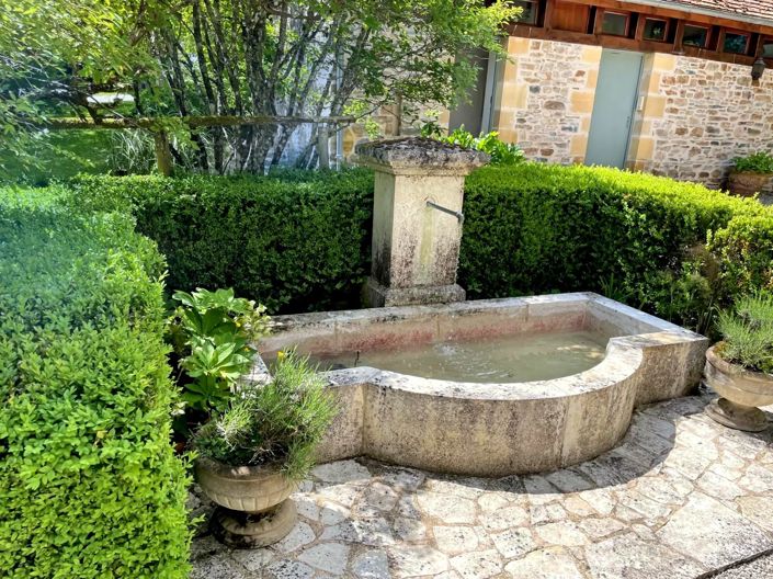 Image No.12-4 Bed House for sale