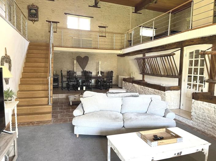 Image No.6-5 Bed House for sale