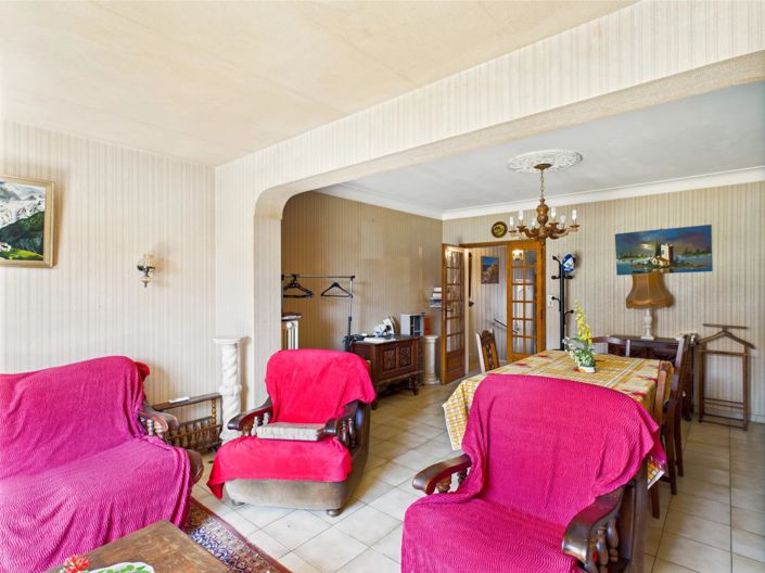 Image No.5-3 Bed House for sale