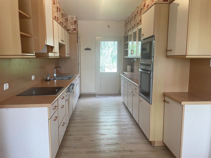 Image No.3-3 Bed House for sale