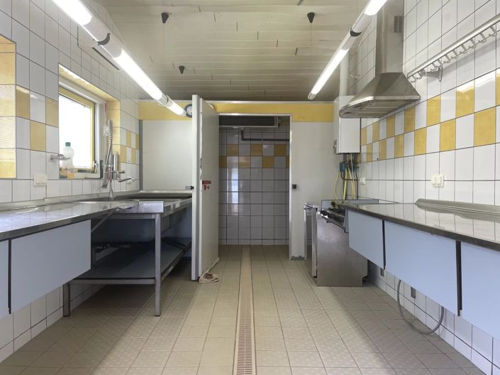 Image No.8-3 Bed House for sale