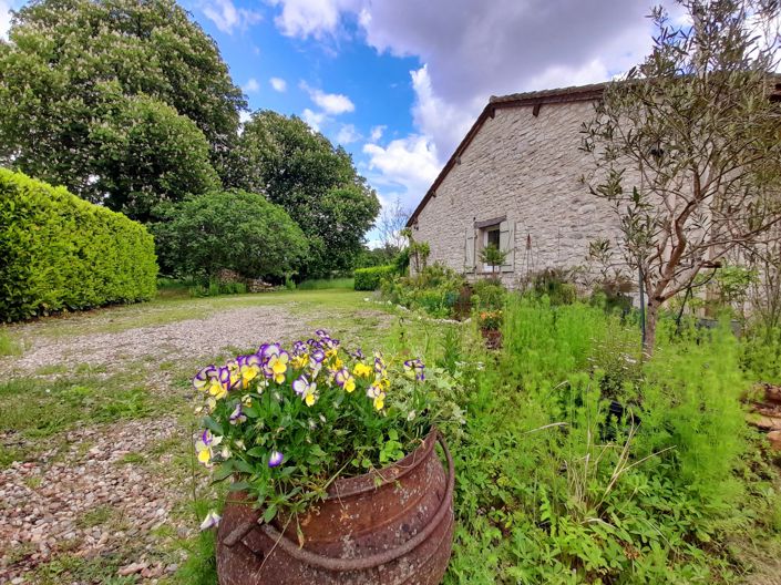 Image No.15-2 Bed Village House for sale