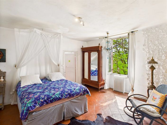 Image No.10-7 Bed House for sale