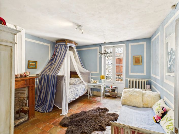 Image No.13-7 Bed House for sale