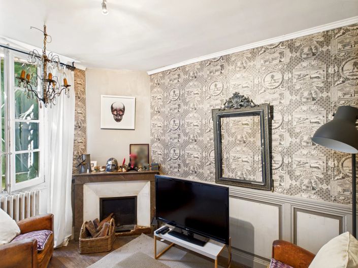 Image No.7-7 Bed House for sale