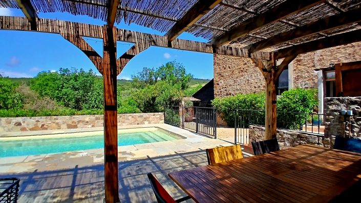 Image No.8-6 Bed House for sale