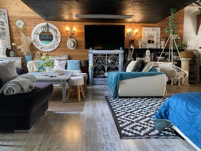 Image No.8-4 Bed House for sale