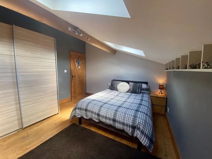 Image No.11-9 Bed House for sale