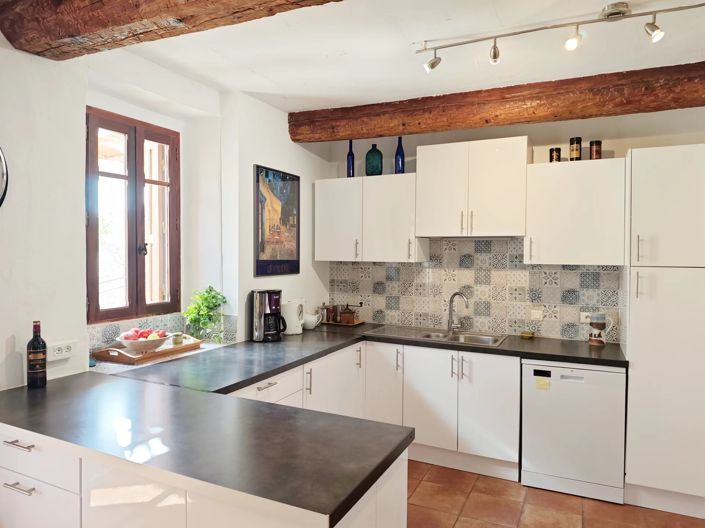 Image No.3-4 Bed House for sale