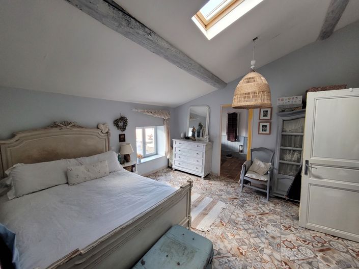 Image No.12-3 Bed House for sale