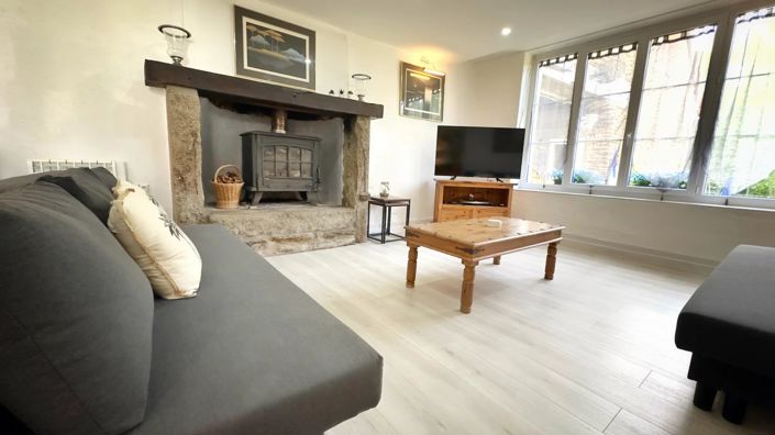 Image No.7-11 Bed House for sale