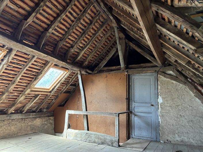 Image No.10-2 Bed House for sale