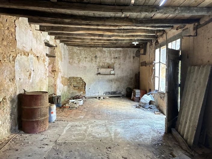 Image No.12-2 Bed House for sale