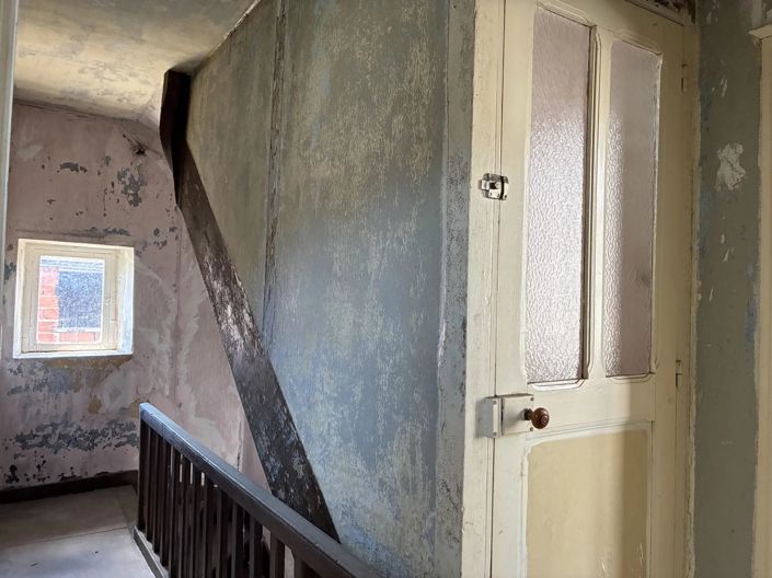 Image No.6-2 Bed House for sale