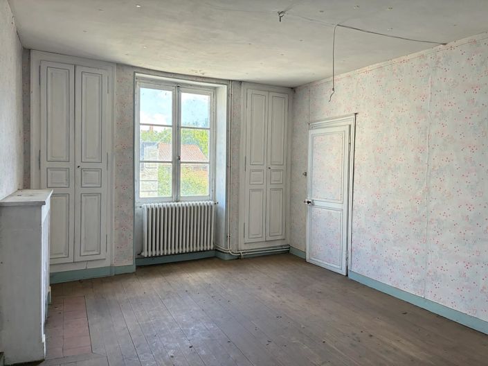 Image No.8-2 Bed House for sale