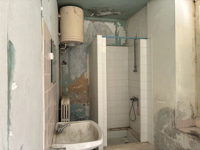 Image No.9-2 Bed House for sale