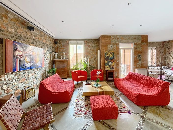 Image No.2-4 Bed House for sale