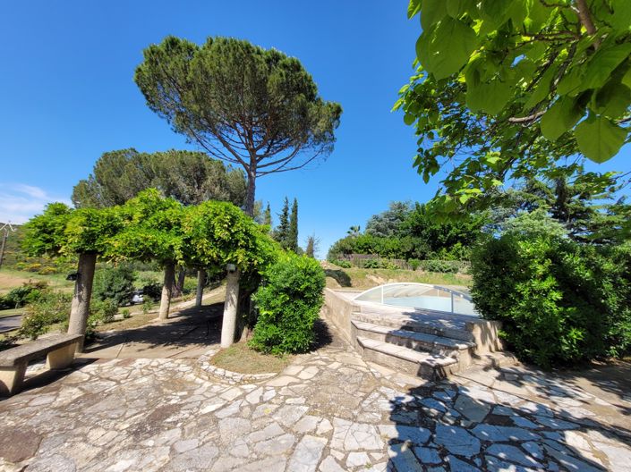 Image No.4-5 Bed House for sale