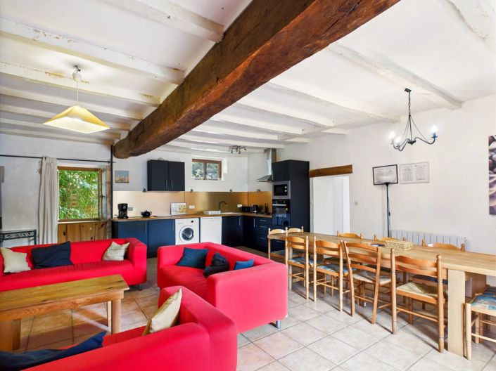 Image No.10-8 Bed House for sale