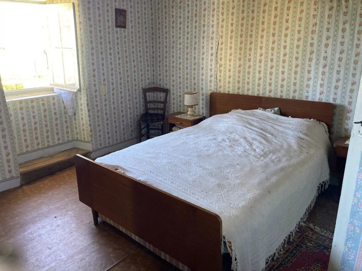 Image No.5-2 Bed Village House for sale