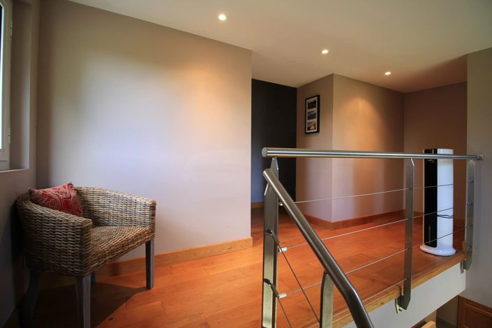 Image No.10-5 Bed House for sale