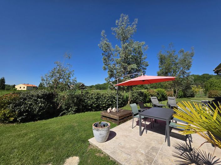 Image No.2-2 Bed House for sale