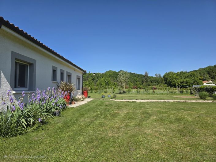 Image No.11-2 Bed House for sale