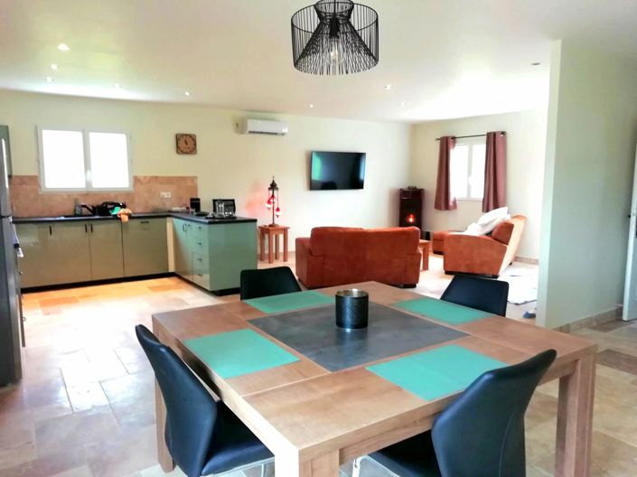 Image No.5-2 Bed House for sale