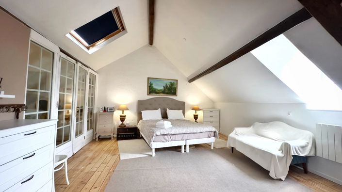 Image No.1-4 Bed Village House for sale