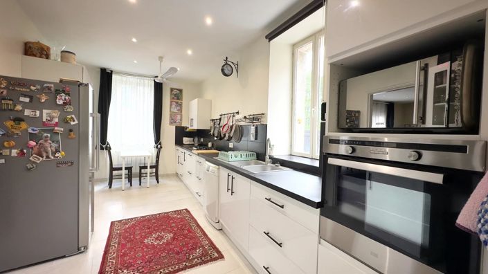 Image No.9-4 Bed Village House for sale