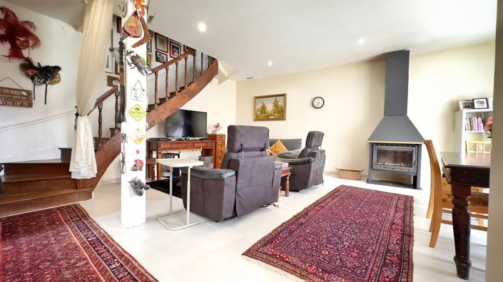 Image No.6-4 Bed Village House for sale