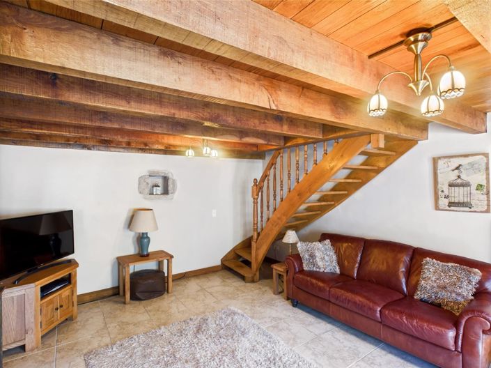 Image No.8-3 Bed House for sale