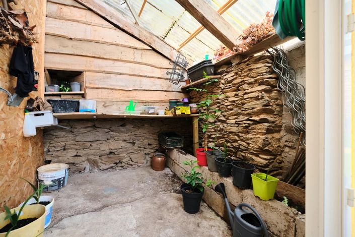 Image No.15-4 Bed House for sale