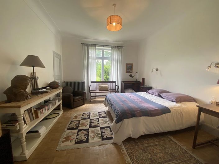 Image No.12-6 Bed House for sale