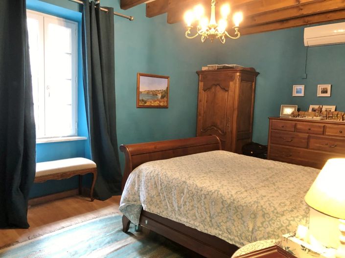 Image No.7-5 Bed House for sale