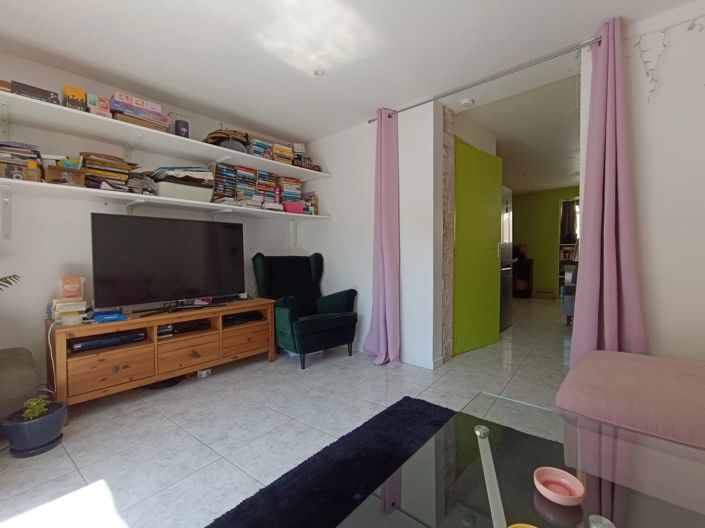 Image No.4-1 Bed Village House for sale