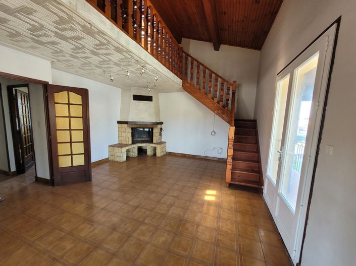 Image No.7-4 Bed House for sale