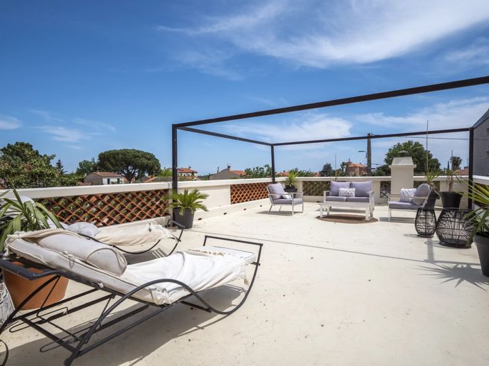 Image No.15-4 Bed House for sale