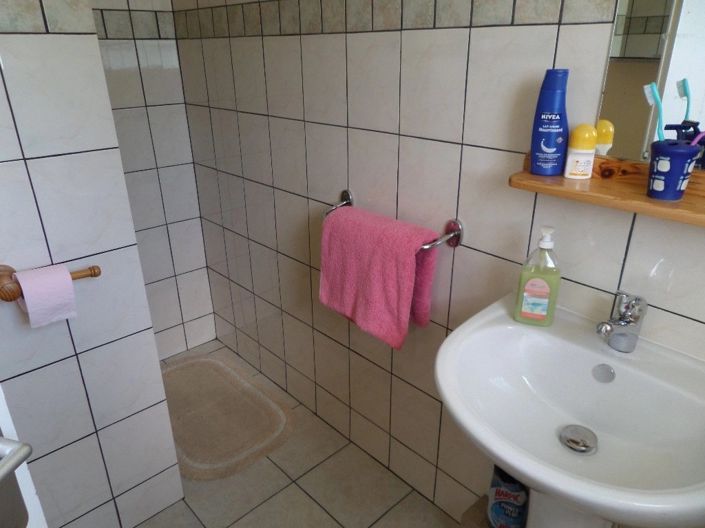 Image No.6-2 Bed House for sale